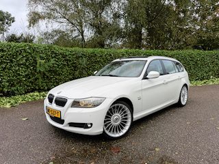 BMW 3-serie Touring 330d Xdrive | Panoramadak | Leer | Navi