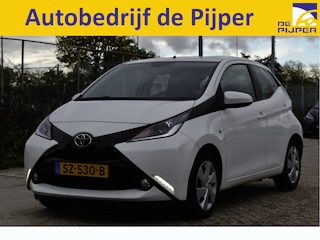 Toyota Aygo 1.0 VVT-i x-play | NL-Auto | Carplay/Android | Camera | Airco | NAP
