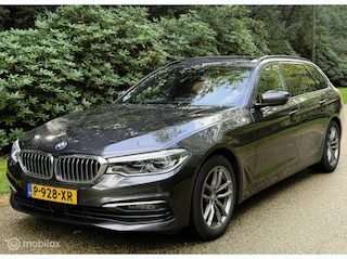 BMW 5-serie Touring 520d xDrive High Exe Pano Comfortseats