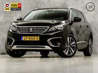 Peugeot 5008 1.2 PureTech Allure 7 Persoons Automaat (PANORAMADAK, APPLE CARPLAY, GROOT NAVI, 360 CAMERA, KEYLESS, SPORTSTOELEN, GETINT GLAS, LANE ASSIST, NIEUWSTAAT)