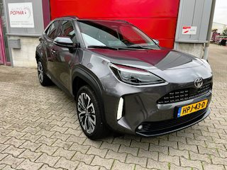Toyota Yaris Cross 1.5 Hybrid 130 Executive Automaat / Adaptieve cruise control / Camera / 8 x parkeersensor / Stuur- en stoelverw
