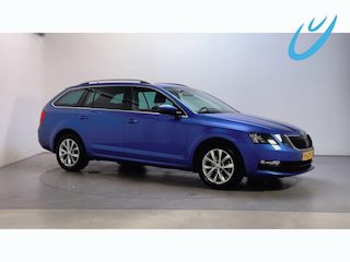 Skoda Octavia Combi 1.0 TSI Greentech Business Edition Leder-Stof Stoelverwarming Navigatie App-Connect DAB+