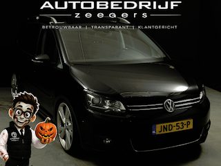 Volkswagen Touran 2.0 TDI *Style BlueMotion *Automaat*Multimedia*Panoramadak*