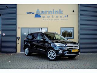 Ford Kuga 1.5 150 pk Titanium trekhaak, apple carplay, autom airco, lederen bekl., camera, winterpack