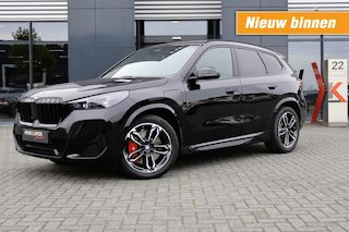 BMW X1 xRdrive 30e Sportpakket Pro / Panodak / Trekhaak wegklb. / Camera /19 Inch LM/ ACC
