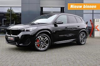 BMW X1 xRdrive 30e Sportpakket Pro / Panodak / Trekhaak wegklb. / Camera /19 Inch LM/ ACC