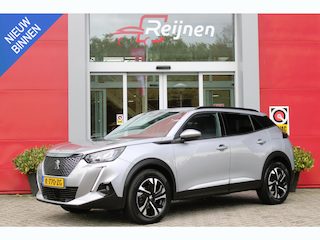 Peugeot 2008 1.2 130PK AUTOMAAT ALLURE PACK | TREKHAAK | ADAPTIVE CRUISE CONTROL | 3-D INSTRUMENTENPANEEL | NAVIGATIE | APPLE CARPLAY/ANDROID AUTO | LED KOPLAMPEN | CLIMATE CONTROL | 17" LICHTMETALEN VELGEN | ACHTERUITRIJ CAMERA | PARKEERSENSOREN | DAB+ RADIO | GETINTE RUITEN |