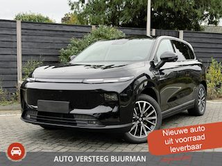 Leapmotor B10 Design ProMax 67.1 kWh 218PK Automaat Navigatie, Rondomzichtcamera, Adaptieve Cruise Control, Climate Control, Panoramadak