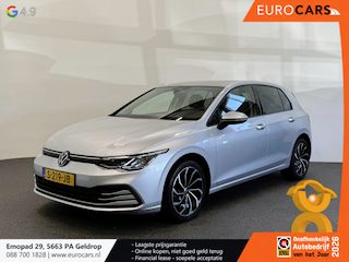 Volkswagen Golf 1.0 TSI 110pk Life Lounge Apple Carplay Android Auto Parkeersensoren Cruise Control DAB Climate Control LED Koplampen Bluetooth Lichtmetalen Velgen