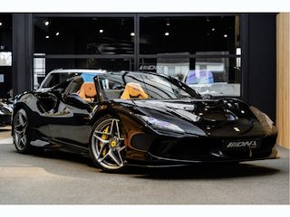 Ferrari F8 Carbon Seats Cuio Alcantara Lift Camera JBL 3.9 V8 HELE