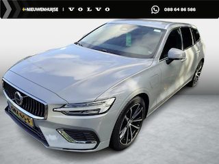 Volvo V60 2.0 T6 Plug-in hybrid AWD Essential Bright | Adaptieve Cruise Control | Lederen Bekleding | Stoel en Stuurverwarming | BLIS | Donker Glas |