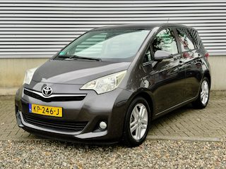 Toyota Verso-S 1.3 VVT-i Dynamic [ navi,panodak,camera,2 eig,dealer oh ]