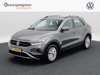 Volkswagen T-Roc 1.5 TSi 150 Pk Automaat Life Business | Stoelverwarming | Trekhaak | Adaptive Cruise | CarPlay | Climatronic | 16 Inch | 99.267 Km !!
