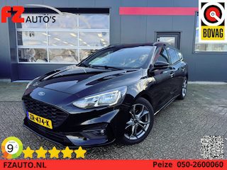 Ford Focus Wagon 1.0 EcoBoost ST-Line Automaat - Navigatie - Trekhaak