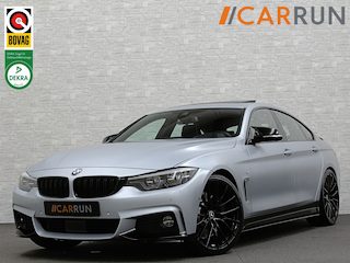 BMW 440i xDrive M-Sport | Frozen Silver | Schuifdak | ACC | Individual Leder | Origineel NL | 360 Camera | Keyless | 20 inch | Head-Up | Harman-Kardon | Memory | Stoelverwarming V+A | Carplay | Sfeerverlichting | Adaptive LED | Lane Assist | Dodehoek | Stuurverwarming |