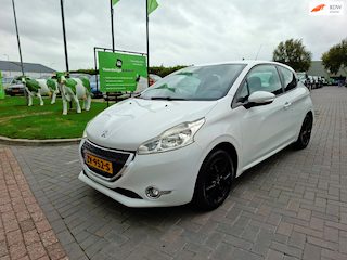 Peugeot 208 1.2 VTi Active / Mooie auto / APK aug 2027