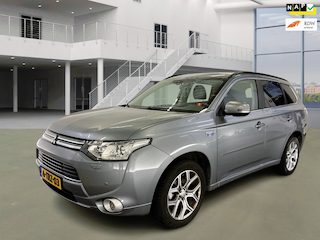 Mitsubishi Outlander 2.0 PHEV Intense + AUTOM. AIRCO CRUISE