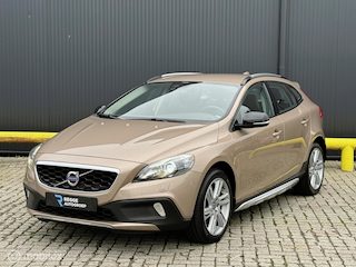 Volvo V40 1.6 T4 Summum 180PK NIEUWSTAAT