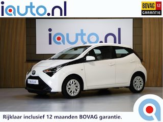 Toyota Aygo 1.0 VVT-i x-play NL AUTO/Camera/Airco/Bluetooth/LED/15"/Elektr.Ramen