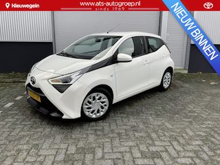 Toyota Aygo 1.0 VVT-i x-play Automaat, garantie tm 2030 en/of max 200.000 Km *