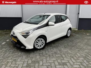 Toyota Aygo 1.0 VVT-i x-play Automaat, garantie tm 2030 en/of max 200.000 Km *