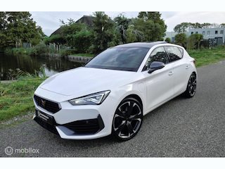 Cupra Leon 1.4 e-Hybrid VZ 245pk / Pano / Memory / Sfeer