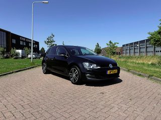 Volkswagen Golf 1.2 TSI Business Edition R Connected AUTOMAAT
