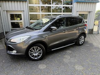 Ford Kuga 1.6 Titanium Plus / Trekhaak / CarPlay