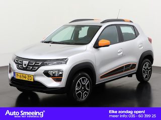 Dacia Spring Comfort Plus 27 kWh (Orange Pack) | SOH 91% | Camera | Navigatie | Zondag Open!