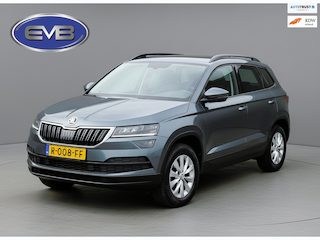 Skoda Karoq 1.5 TSI ACT Business Edition, trekhaak, stoelverwarming, navigatie, climaat controle