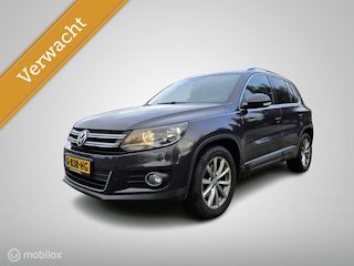 Volkswagen Tiguan 1.4 TSI Sport&Style, Trekhaak, Pdc achter, Achteruitrijcamera, Stoelverwarming