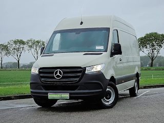 Mercedes-Benz Sprinter 311 L2H2 Mbux Achterwielaandrijving Airco Euro6 1e Eigenaar!