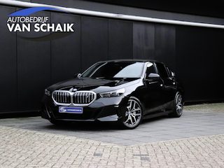 BMW i5 eDrive40 M-SPORT 84kWh | LEDER | MEMORY | PANO | H&K | 360° CAMERA | STOELVERK. | CRUISE | NAVI |