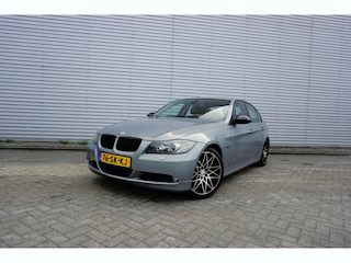 BMW 320i Executive Airco / Cruise / Parkeers. / Elektr. ramen / Lm velgen / NAP /