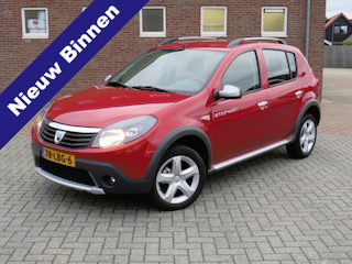 Dacia Sandero 1.6 Stepway 1e Eigenaar * Rijklaarprijs incl. garantie * Trekhaak * Airco * Electr. Ramen *