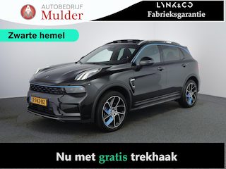 Lynk & Co 01 1.5 | ACC | 360 Camera | Zwarte hemel | Pano | Stoelverwarming |