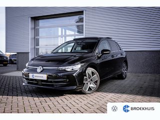 Volkswagen Golf 1.5 eHybrid Style Edition | Achteruitrijcamera | Airco (automatisch) | Elektrisch glazen panorama-dak