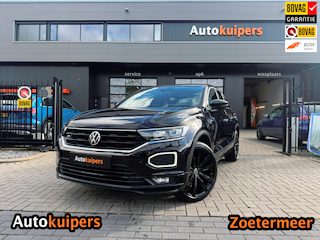 Volkswagen T-Roc 1.5 TSI Sport Business R | R-line | Trekhaak | 19 inch LM | Dodehoeksensoren