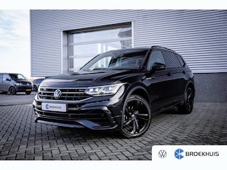Volkswagen Tiguan 1.5 TSI R-Line Business 7p. | Achteruitrijcamera | Elektrisch bedienbare achterklep met sensorsturing | Extra getint glas