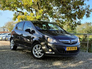 Opel Corsa 1.2-16V BlitZ | Cruise + Clima + Navi Nu €3.975,-!!!
