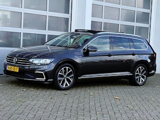 Volkswagen Passat 1.4 TSI GTE Business Pano Virtual Camera ACC Trekhaak Dealeroh!