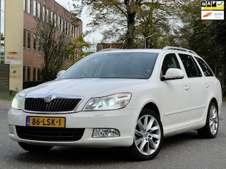 Skoda Octavia Combi 1.2 TSI Elegance Business Line|XENON|6BAK|NAVI|RIJD SCHAKELT PERFECT