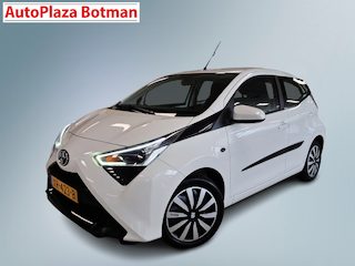 Toyota Aygo 1.0 VVT-i x-play | Apple Carplay | Android Auto