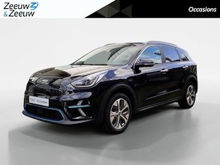 Kia Niro e-Niro ExecutiveLine 64 kWh | Climate control | Leder | Stoel + stuurverwarming en ventilatie | Schuif/kanteldak | Navigatie | 17 inch LM-velgen | Keyless | SOH 97% |
