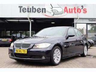 BMW 320i Dynamic Executive | Sportstoelen | Climate control | Cruise control | Trekhaak | Lederen/stof bekleding