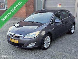 Opel Astra 1.4 TurboCosmo_140pk_Pas G.beurt geweest