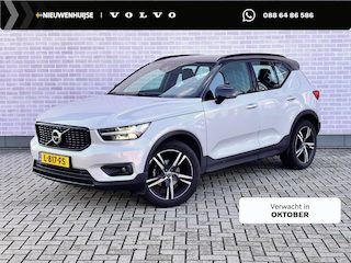 Volvo XC40 1.5 T3 R-Design | Trekhaak | Panoramadak | Harman Kardon Audio | 360 Graden Camera | Keyless Entry | Elektrische Achterklep | Elektrisch Verstelbare Voorstoelen | Stoelverwarming voor en achter | Parkeerverwarming | Cruise Control Adaptief | BLIS | Navigatie