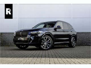 BMW X3 xDrive30e High Executive M-Sport Panorama / Electrische stoel / Trekhaak / Camera /
