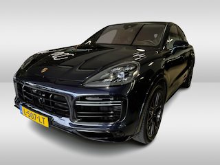 Porsche Cayenne 4.0 Turbo S E-Hybrid / Trekhaak / Panoramadak / 360Camera / Head-up / Burmester / Softclose / 22'' / Matrix LED / Sportdesign+Chrono / Luchtvering / Ventilatie / Achterasbesturing / Dodehoek / DAB / ACC