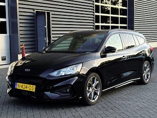 Ford Focus Wagon 1.0 EcoBoost Hybrid ST Line Business | Lane Assist | Stuurwiel verwarming | Camera | Navigatie
